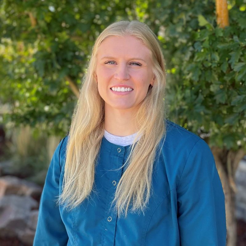 Elissa – Dental Hygienist Kailey Silvey